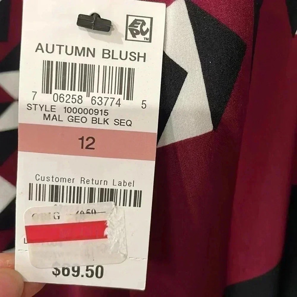 ❤️2/$30❤️ALFANI Women Slippery Polyester Blouse 3/4 Wide Sleeve Geopattern Sz12 - Picture 4 of 5